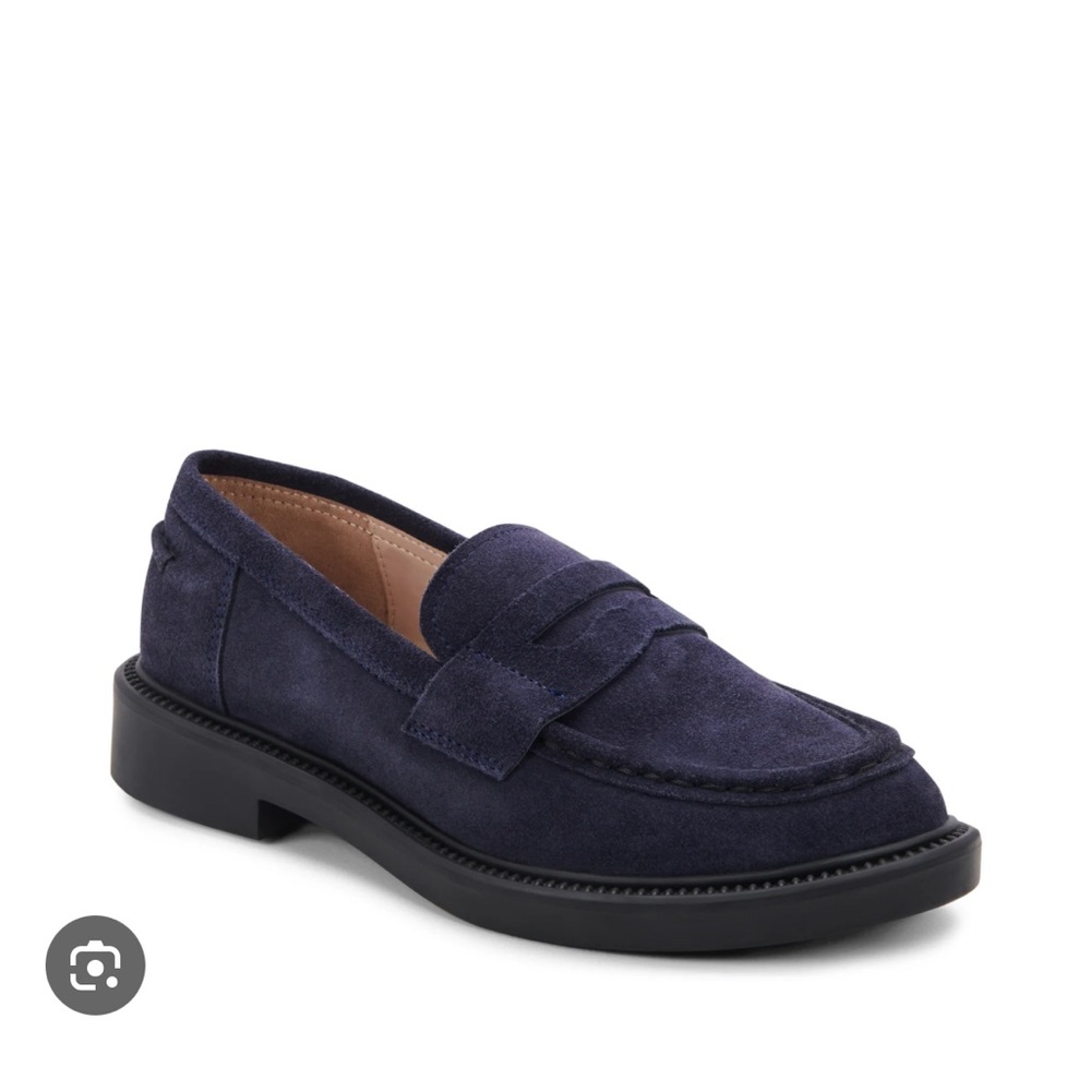 🪴Blondo Chunky Navy Suede Halo Penny Loafers